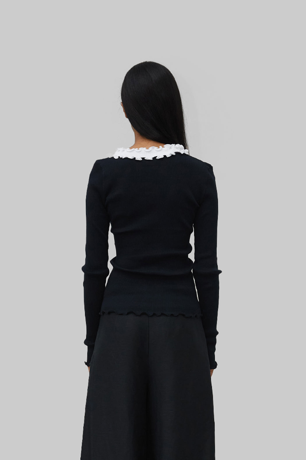 EVITA SEAMLESS TOP - BLACK